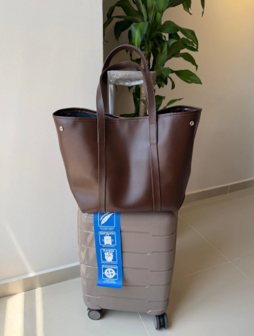 CARTERA TOTE FINO MARRON