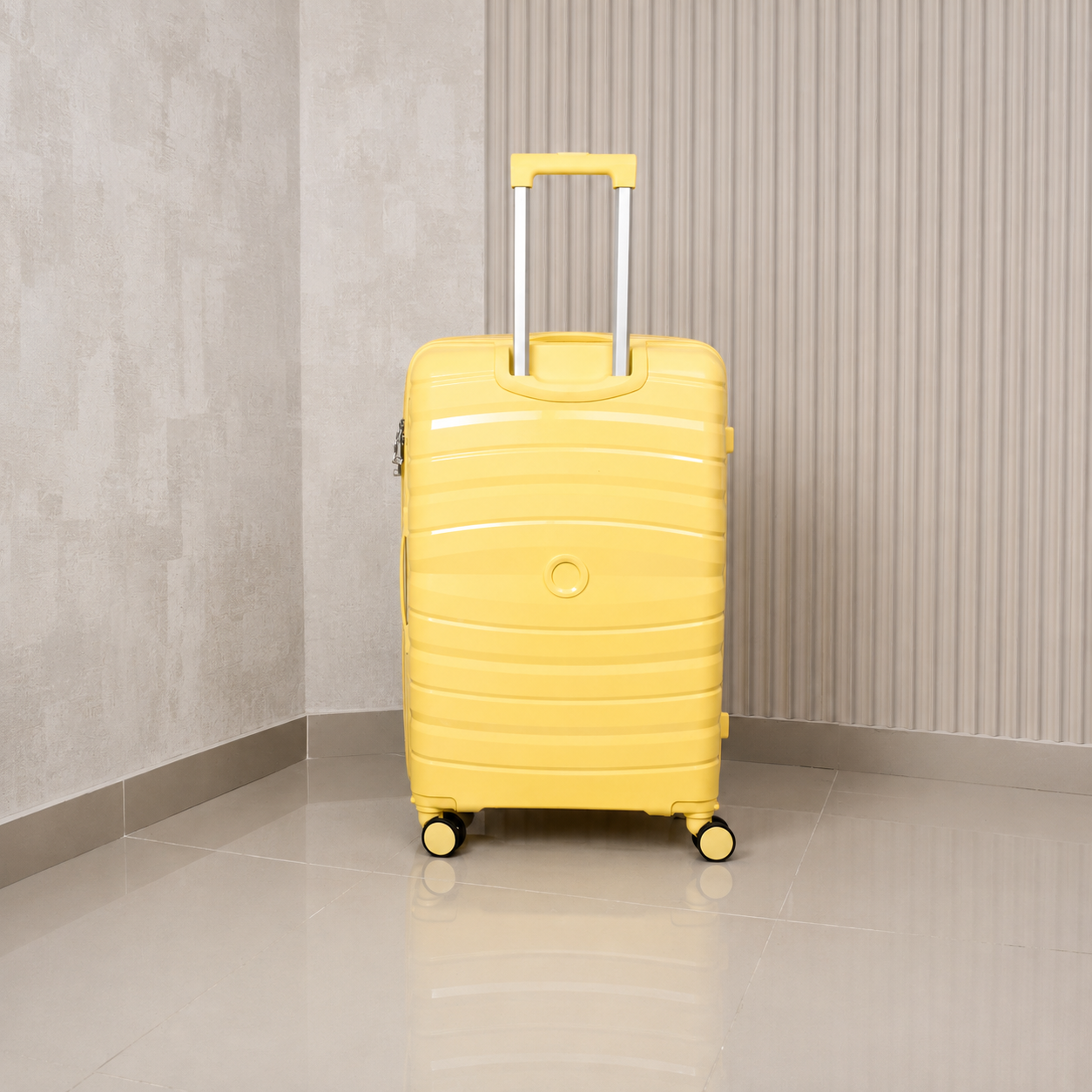 MALETA DE 32KG MATTEVA EXPANDIBLE POLIPROPILENO AMARILLA