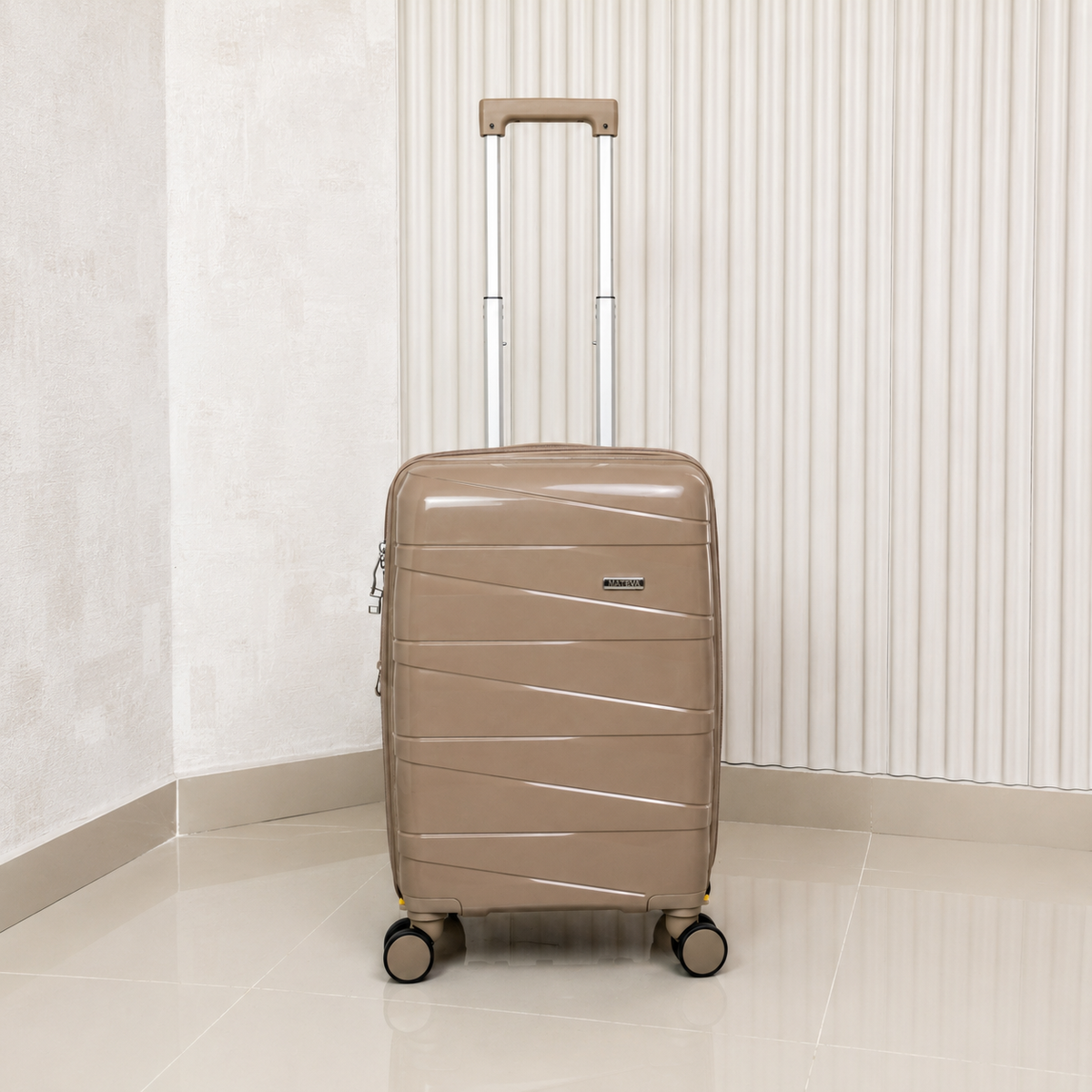 MALETA DE CABINA DE 10KG MATTEVA EXPANDIBLE POLIPROPILENO KAKHI