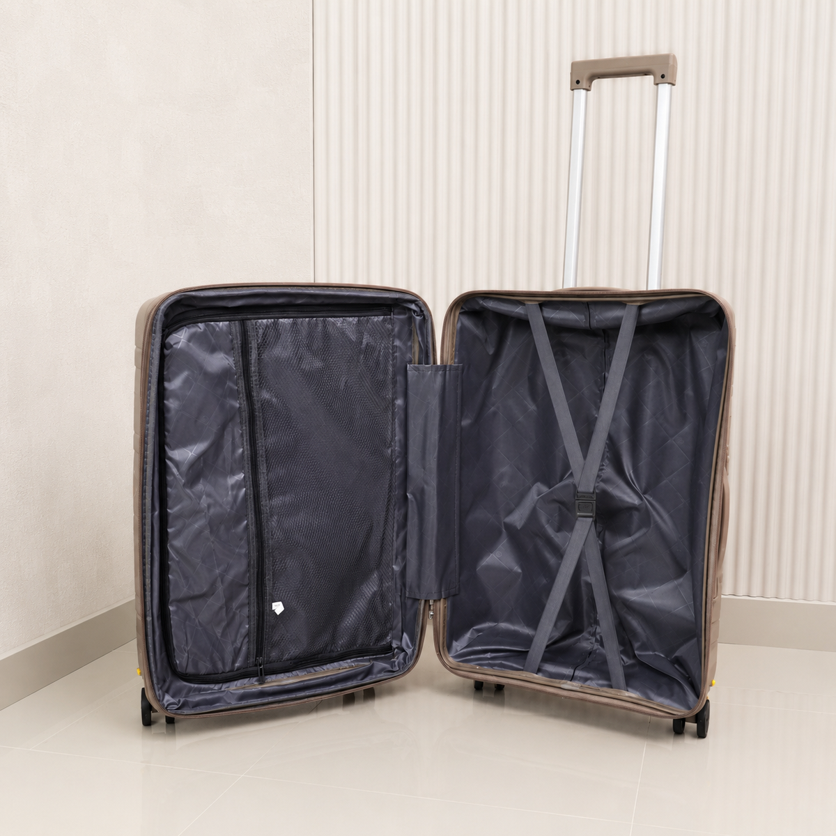 MALETA DE 32KG MATTEVA EXPANDIBLE POLIPROPILENO KAKHI