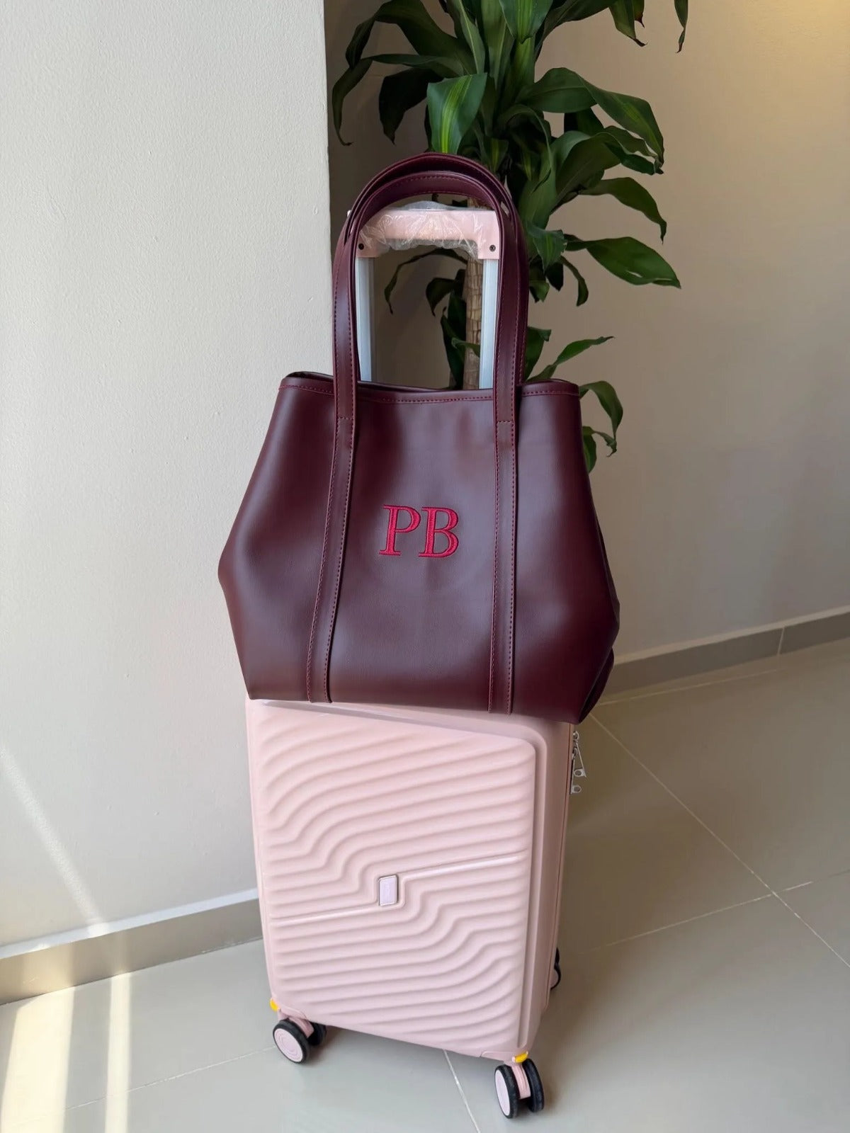 CARTERA TOTE FINO VINO TINTO
