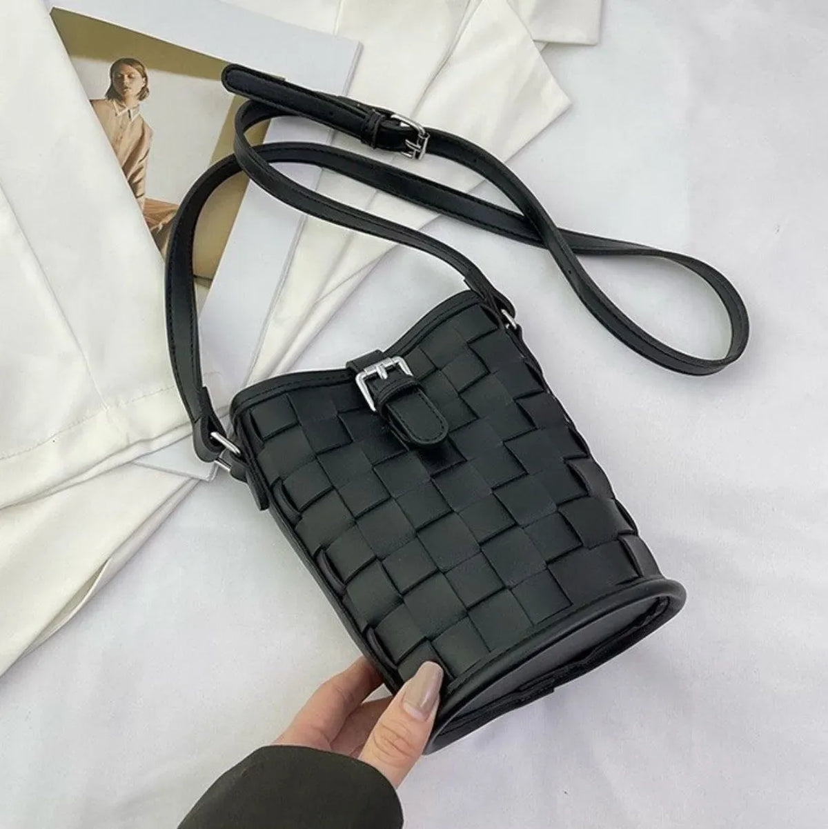 BOLSO TULA CUADROS NEGRA
